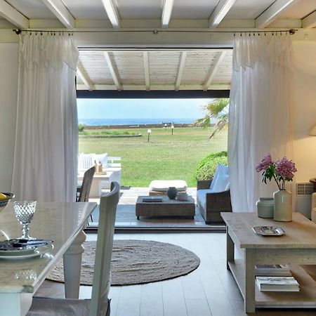 Soleado Beachfront Villa Skála Foúrkas Eksteriør billede