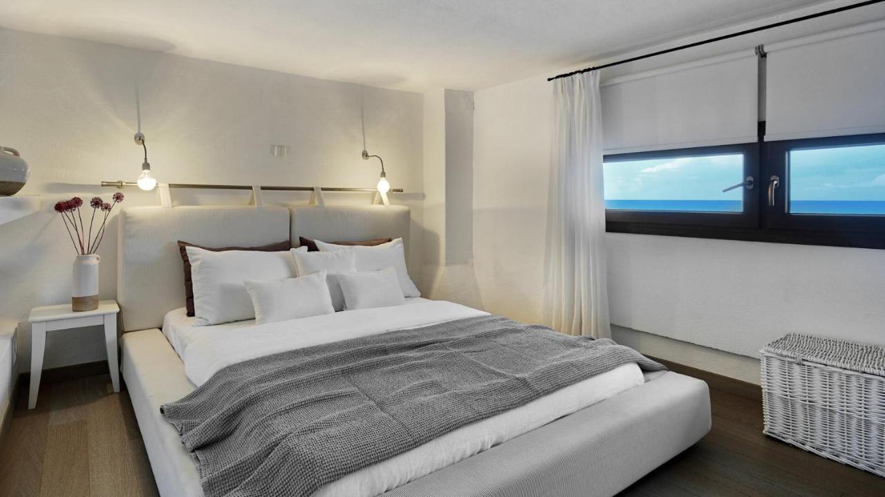 Soleado Beachfront Villa Skála Foúrkas Eksteriør billede
